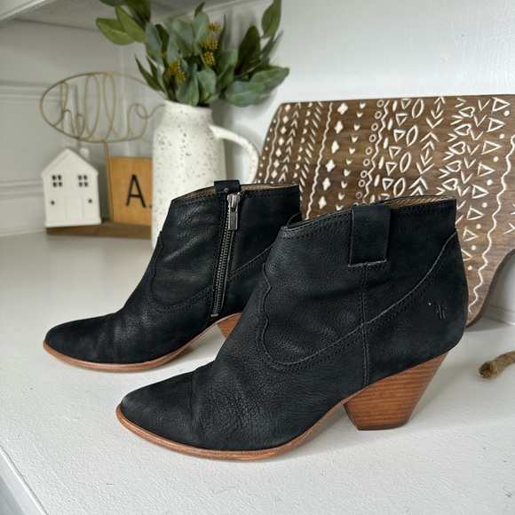 Frye Shoes - Frye Black Reina Leather Western Ankle Booties - Size 7.5M
